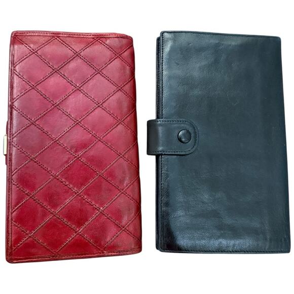 CHANEL Red and Black Vintage Wallet Bundle - Picture 2 of 16